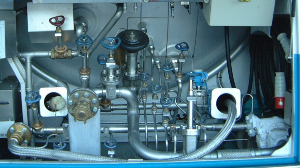 How Do Cryogenic Valves Work in LNG and Industrial Gas Applications?
